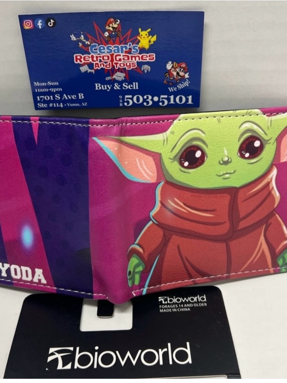 Bioworld Kids' Pink & Green Yoda Wallet